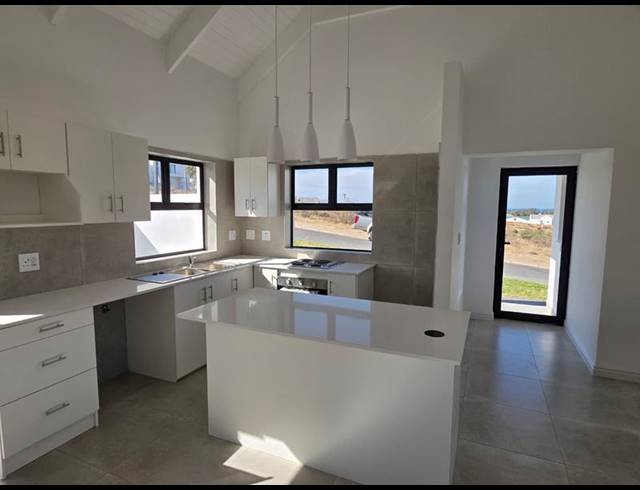 2 BEDROOM HOUSE FOR SALE IN ST HELENA VIEWS